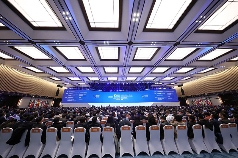 乌镇互联网大会有关新闻(乌镇互联网大会对乌镇的影响)